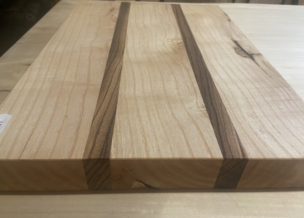 Snij/serveer/hapjes plank van essen hout met zebrano